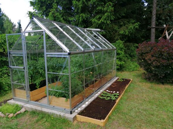 szklarnia_poliweglanowa_harmony_silver_1_85_x_3_7_m_palram_szklarnie_ogrodowe_5182